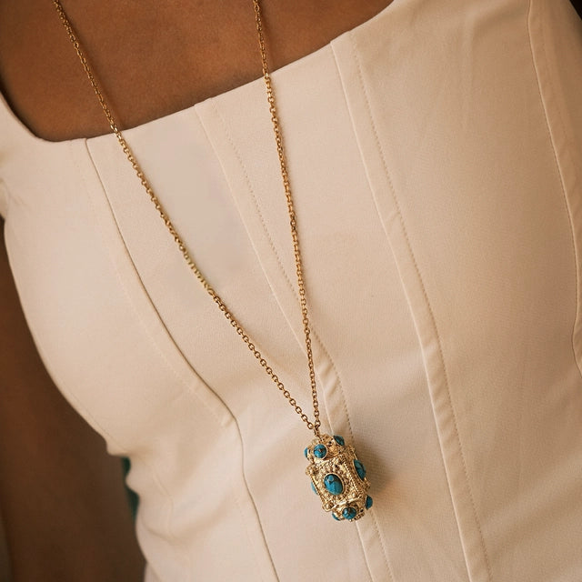 Cammelia Necklace